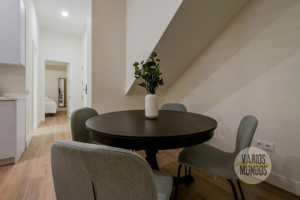Cozy Y Centrico Apt Para 6Pax En Plaza Del Carmen E2 Madrid Exterior photo